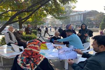 برگزاری میز خدمت مرکز بهداشت رشت در پیاده‌راه فرهنگی شهرداری